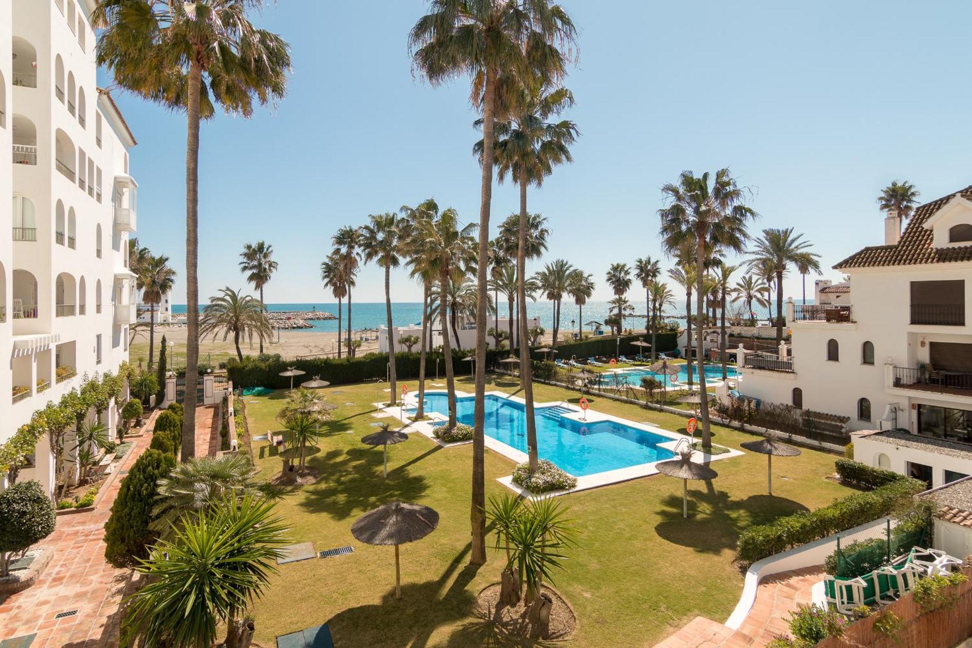 מנילבה 2233-Lovely 2 Bedrooms On The Beach, Pool And Port מראה חיצוני תמונה